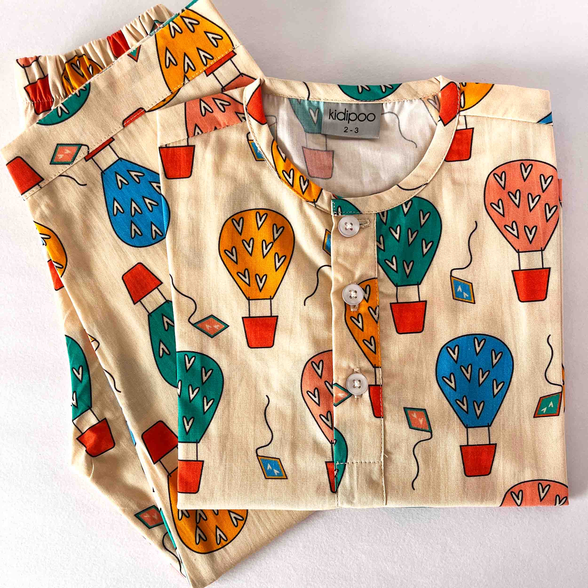 Kids colorful balloons print cotton night suit with round neck long sleeve shirt and pajama set