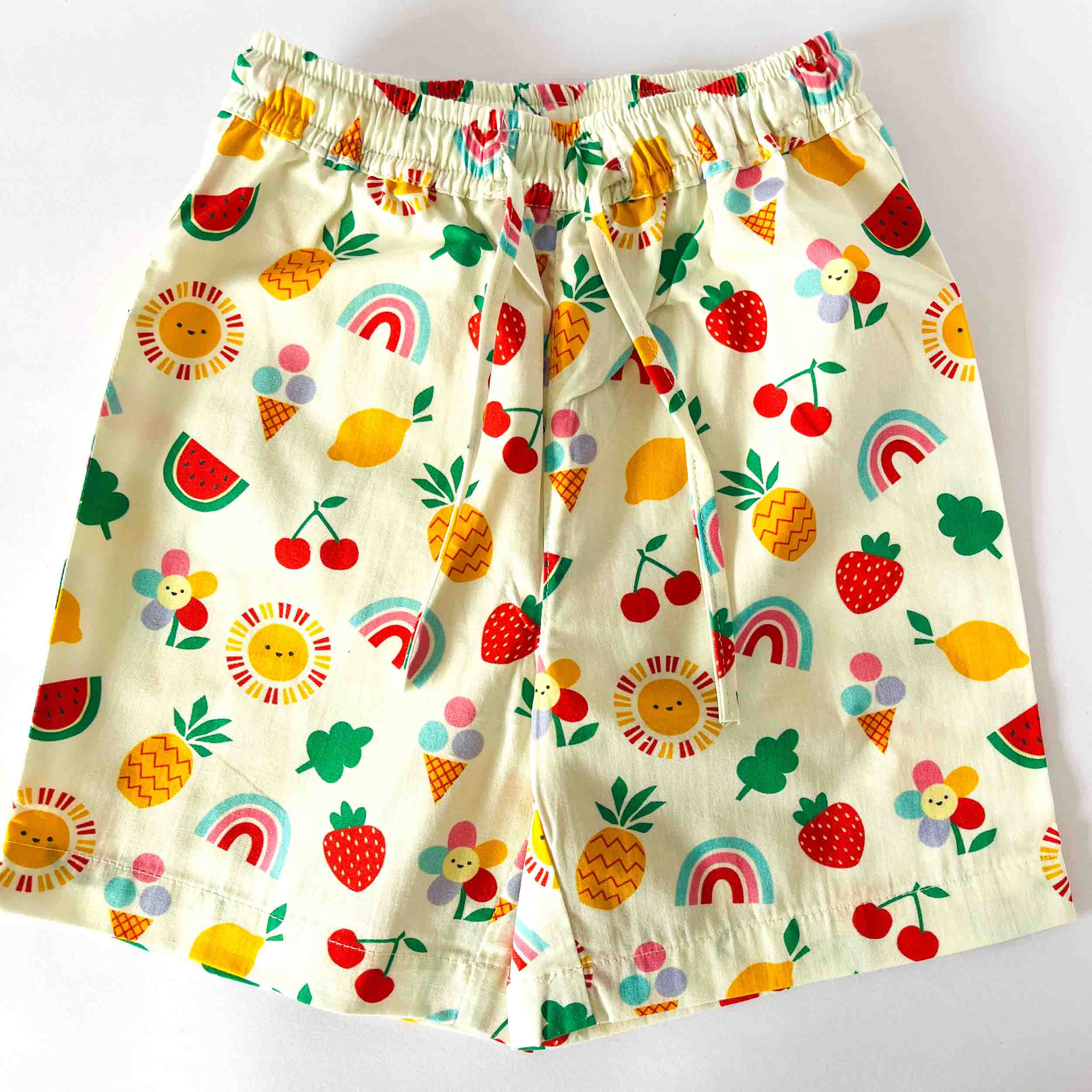 Kids shorts with fruits print elastic waist summer wear