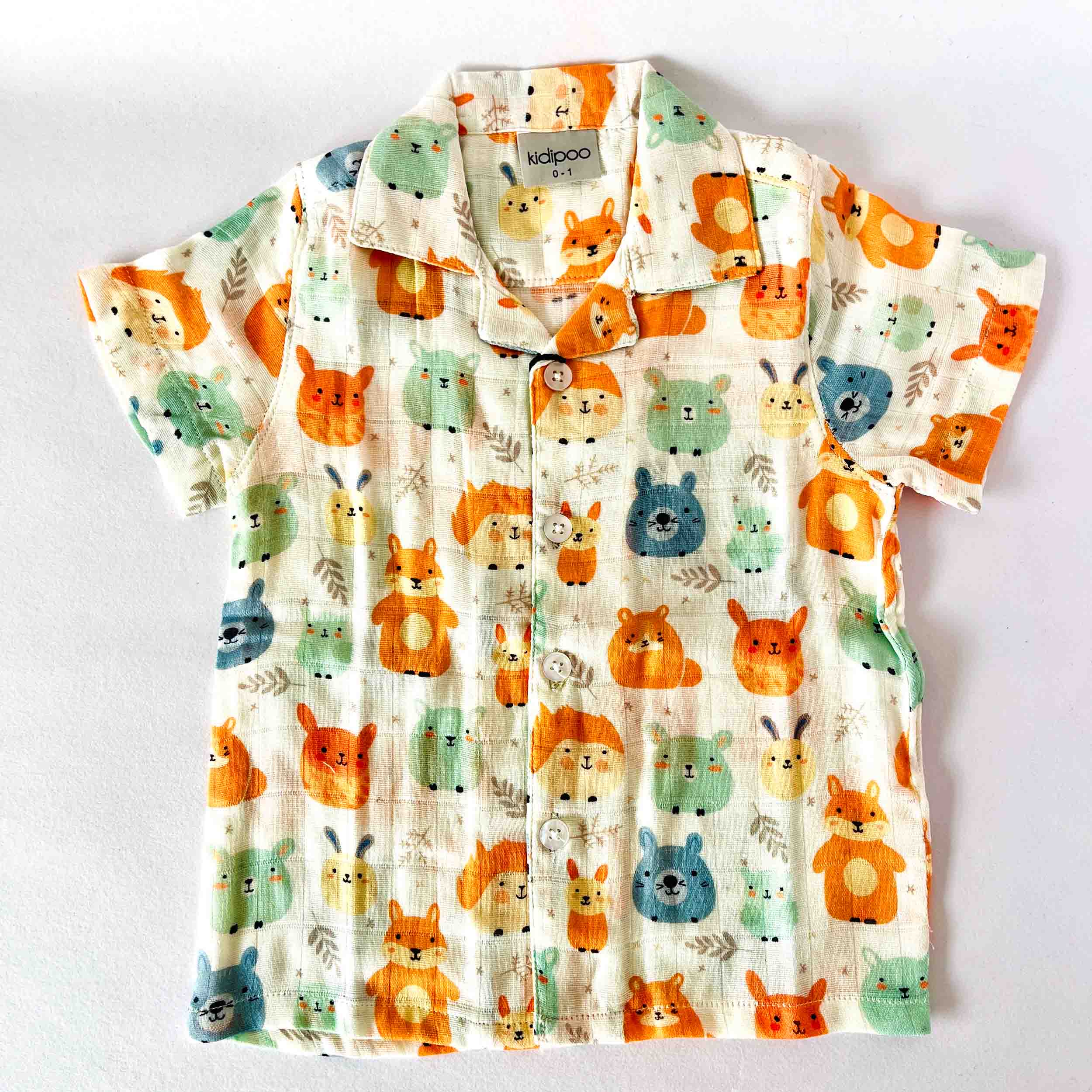 Kids muslin cotton outfit with colorful bear print, soft breathable fabric
