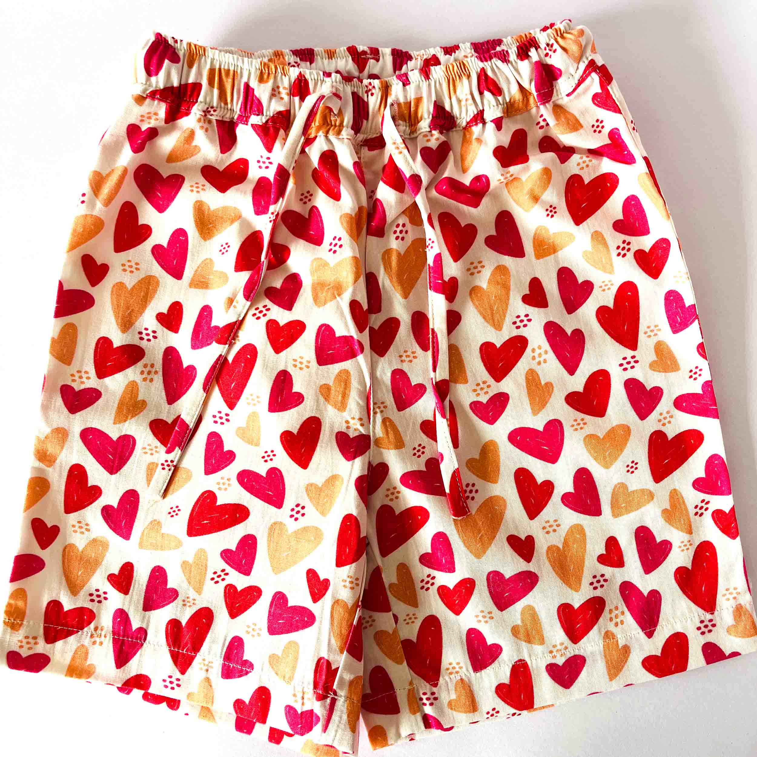 Kids shorts with multicolor hearts print elastic waist summer wear