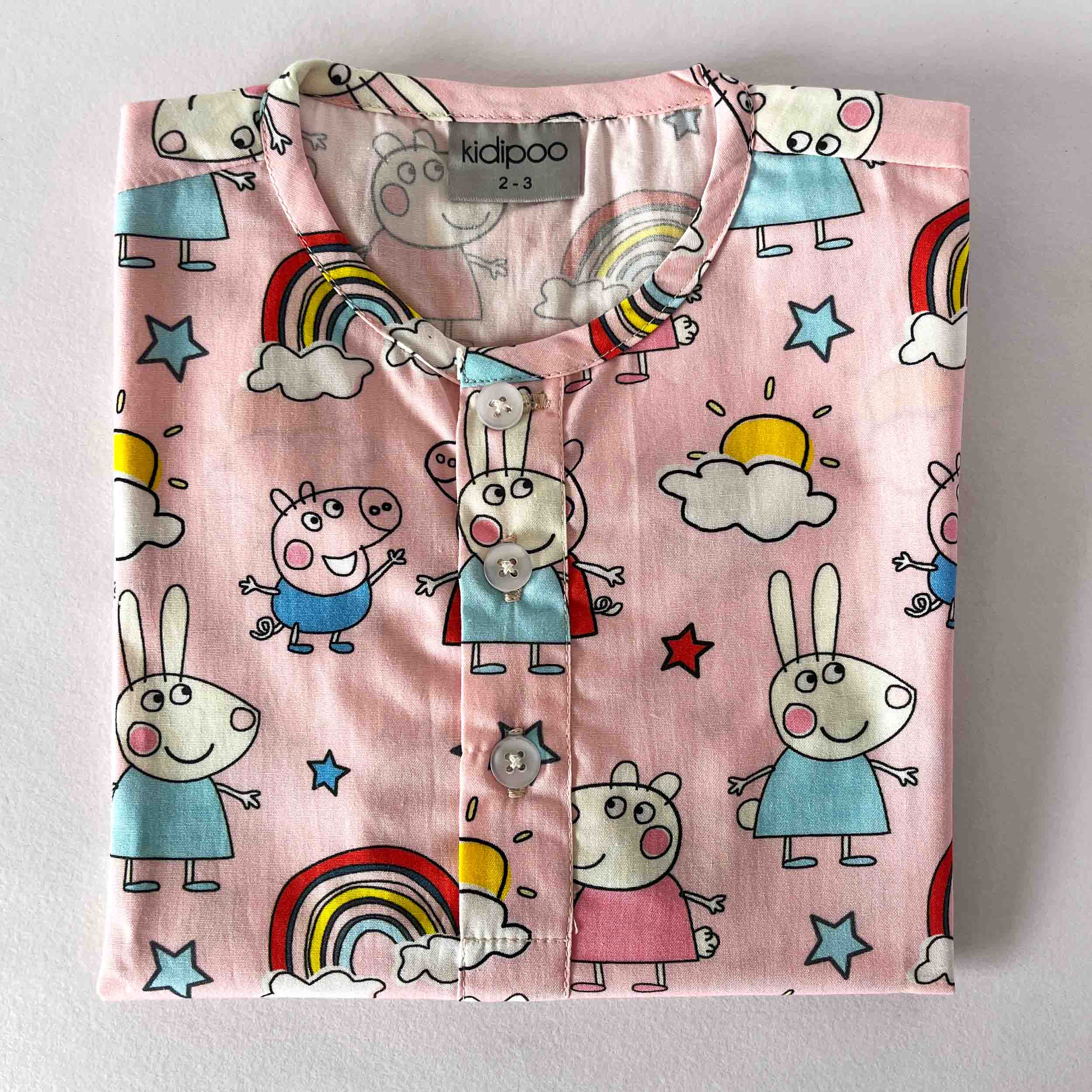 Kids cotton night shirt with Peppa Pig print and round neck long sleeve design