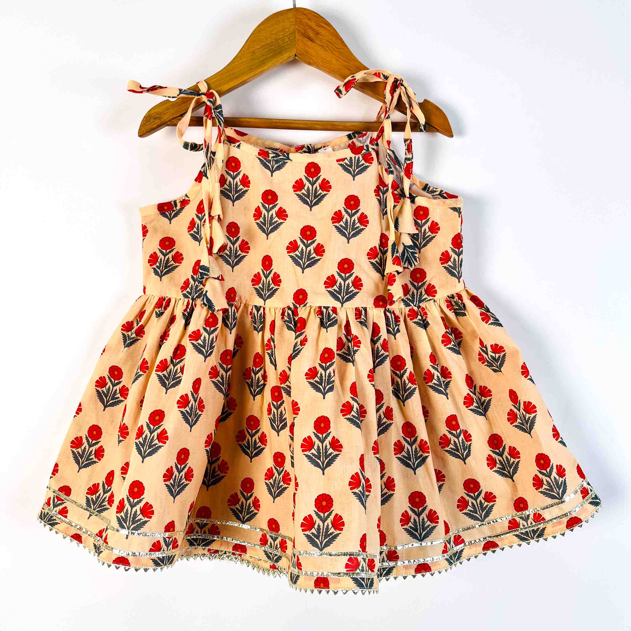Girls Phoolwari sleeveless printed cotton kurti front view with floral print