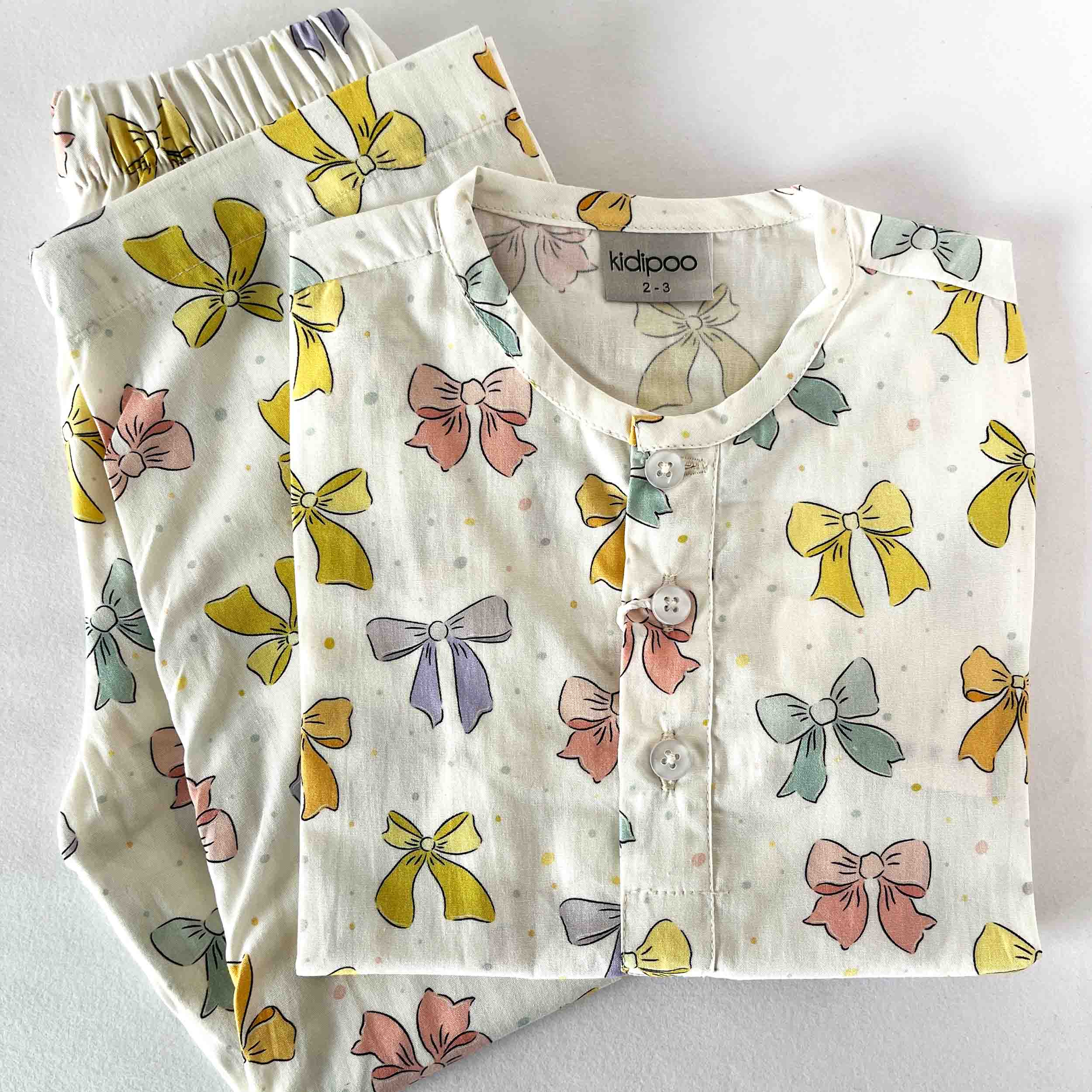 Kids bows print cotton night suit with round neck long sleeve shirt and pajama set